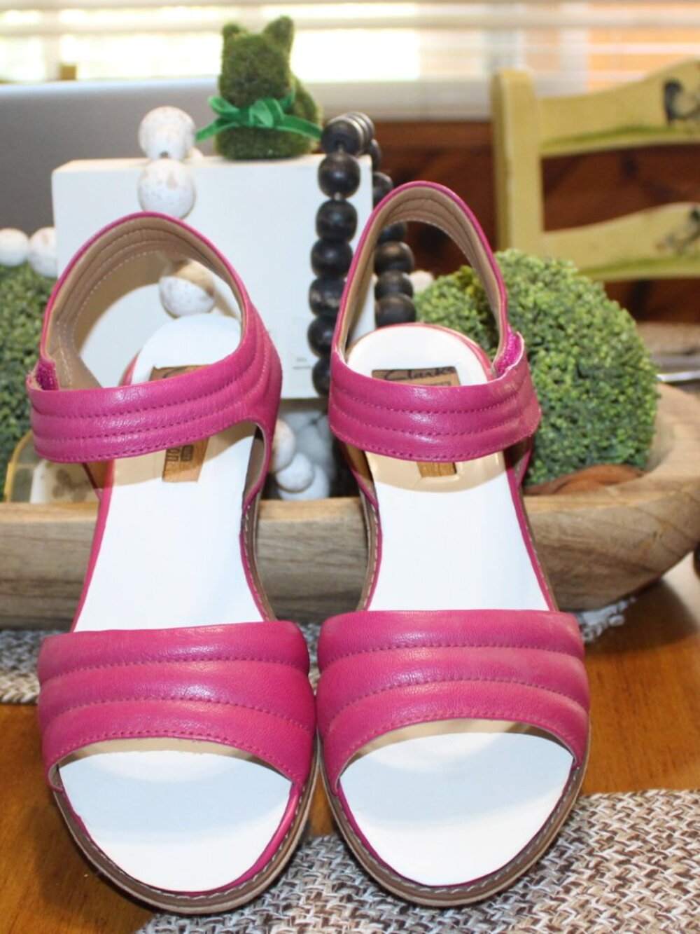 NWT Clark Hazelle Alba Quilted strap wedge sandals 9 1/2 WIDE FABULOUS!!